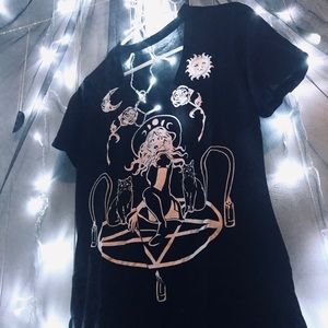 Cute witch and cat v neck t shirt w/choker strap